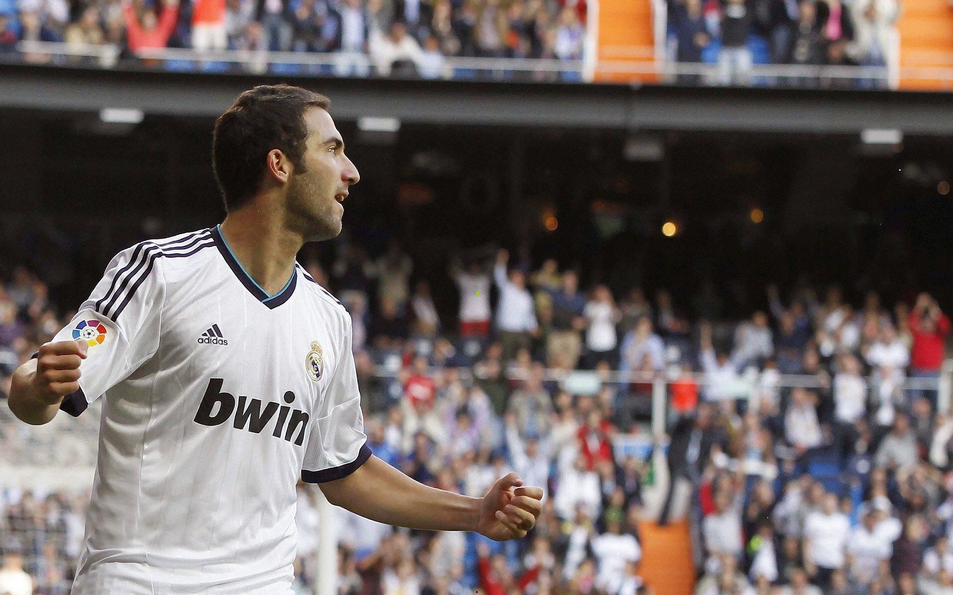 阿兰连场破门助国足崛起,西海岸双杀浙江脱离榜尾